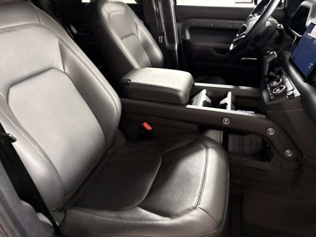 2025 Land Rover Defender X-Dynamic SE