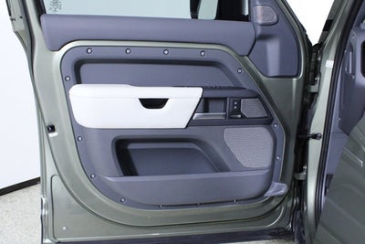 2023 Land Rover Defender X-Dynamic SE