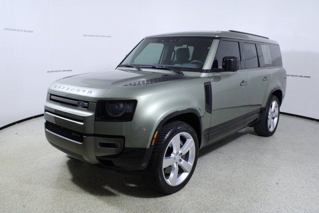 2023 Land Rover Defender X-Dynamic SE