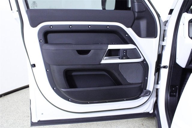 2023 Land Rover Defender S