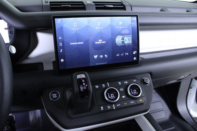 2025 Land Rover Defender S