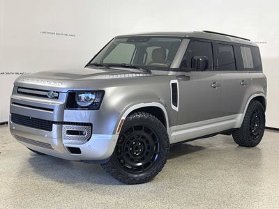 2023 Land Rover Defender SE