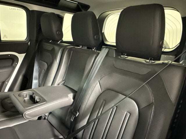 2020 Land Rover Defender SE