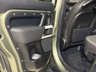 2020 Land Rover Defender SE