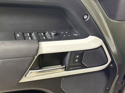 2020 Land Rover Defender SE