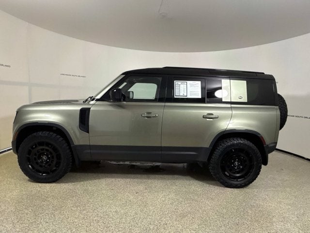 2020 Land Rover Defender SE