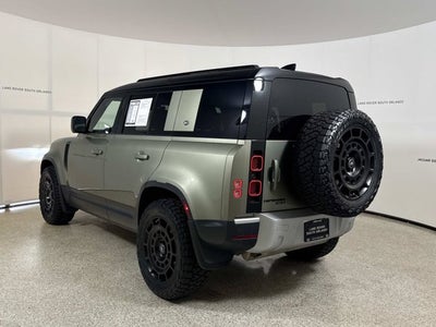 2020 Land Rover Defender SE