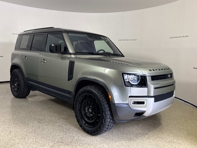 2020 Land Rover Defender SE