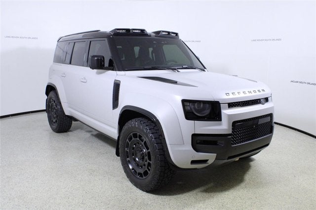 2026 Land Rover Defender OCTA