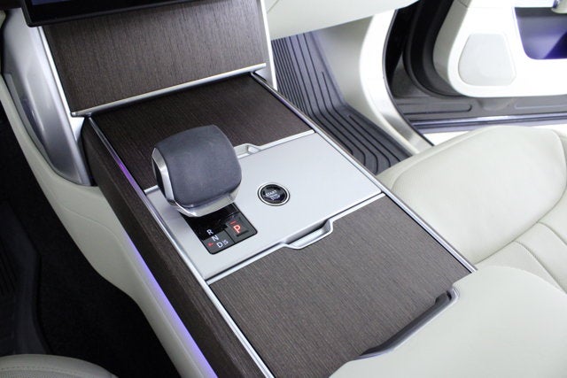 2024 Land Rover Range Rover SE