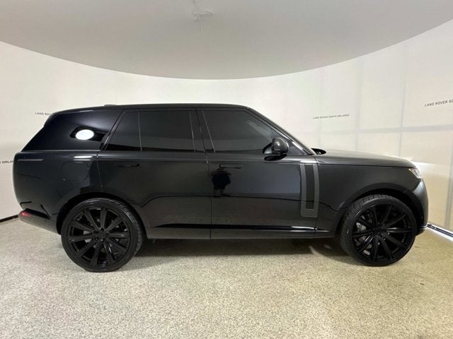 2023 Land Rover Range Rover SE