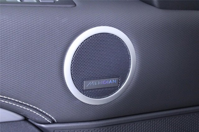 2025 Land Rover Discovery Dynamic SE