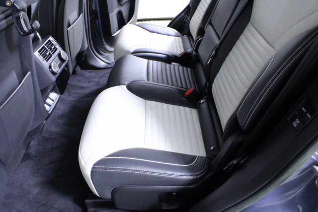 2023 Land Rover Discovery HSE R-Dynamic