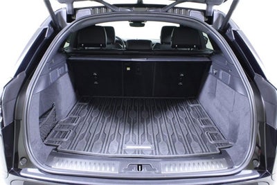 2026 Land Rover Range Rover Velar Dynamic SE
