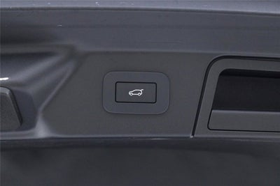 2026 Land Rover Range Rover Velar Dynamic SE