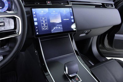 2026 Land Rover Range Rover Velar Dynamic SE