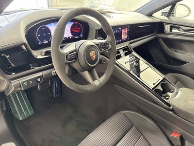 2025 Porsche Panamera Base