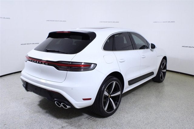 2022 Porsche Macan Base