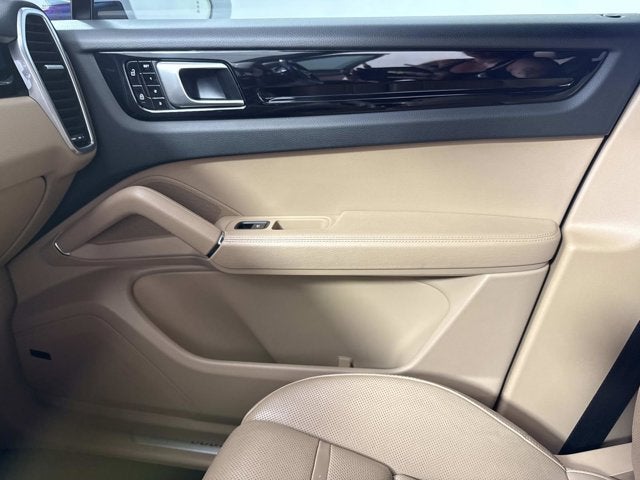 2021 Porsche Cayenne Base