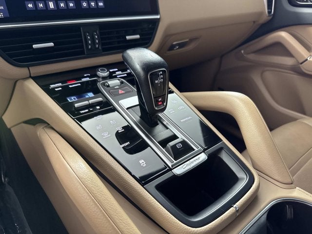 2021 Porsche Cayenne Base