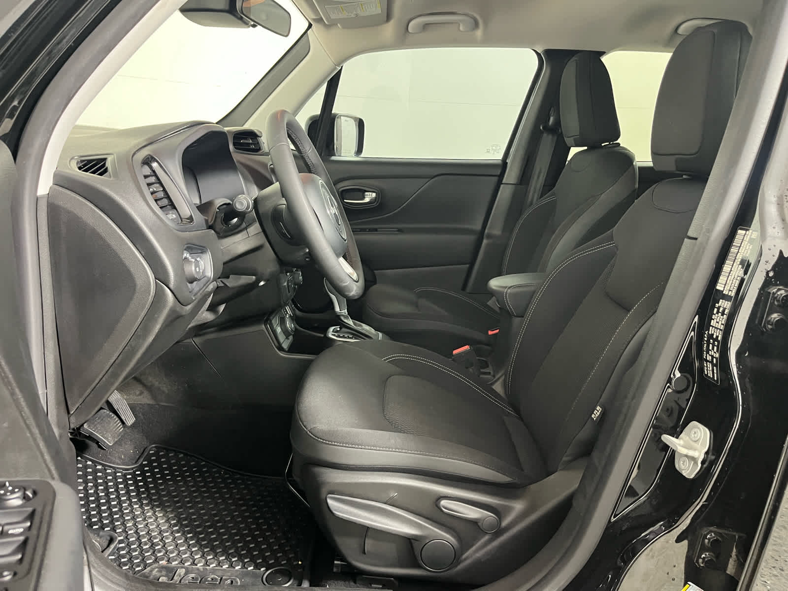 2023 Jeep Renegade Altitude 4x4