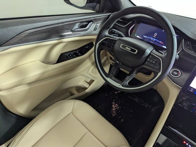 2023 Jeep Grand Cherokee Limited 4x2