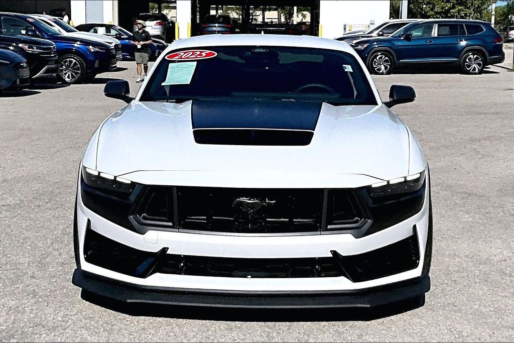 2025 Ford Mustang Dark Horse