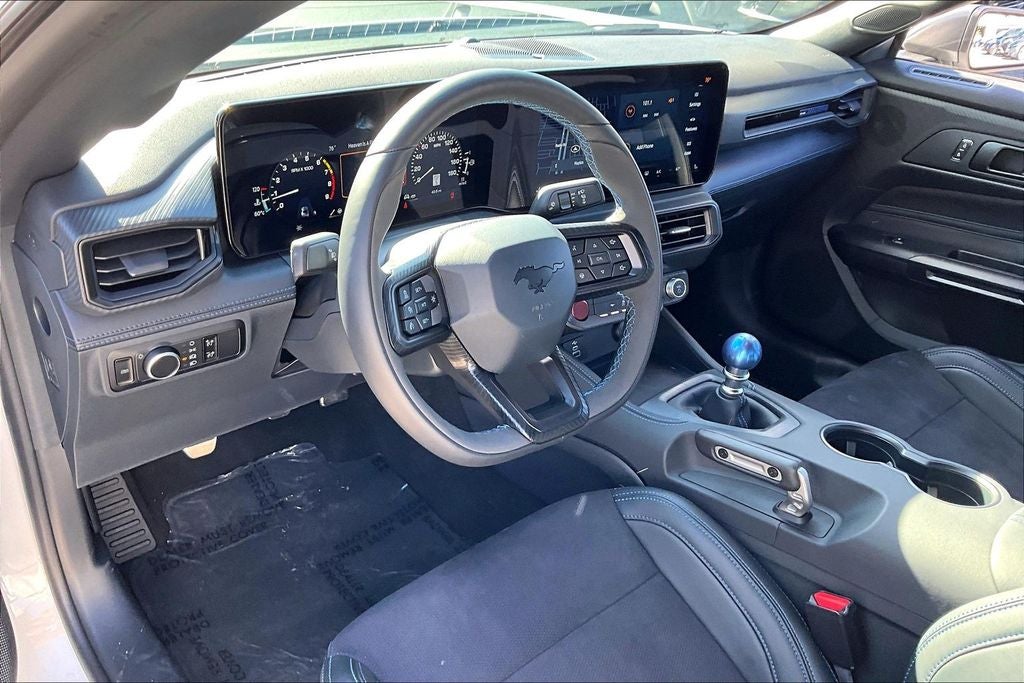 2025 Ford Mustang Dark Horse