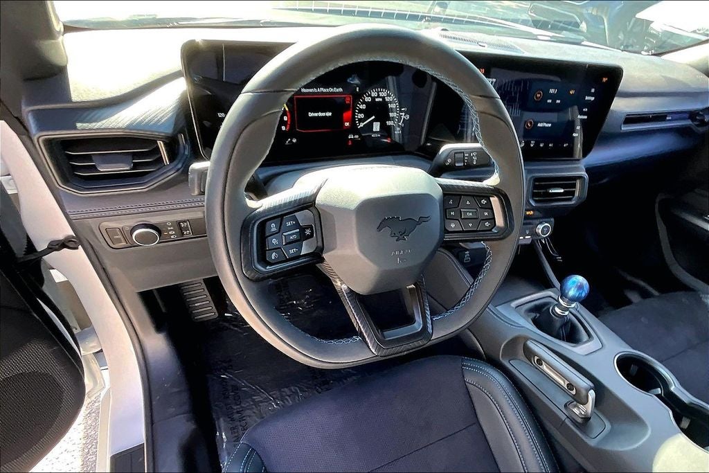 2025 Ford Mustang Dark Horse
