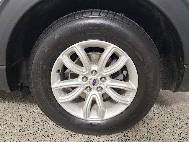 2020 Ford Explorer Base