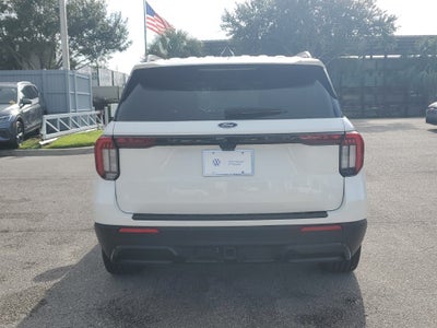 2025 Ford Explorer ST-Line