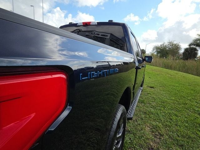 2024 Ford F-150 Lightning Lariat