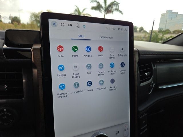 2024 Ford F-150 Lightning Lariat