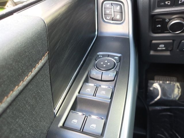 2024 Ford F-150 Lightning Lariat