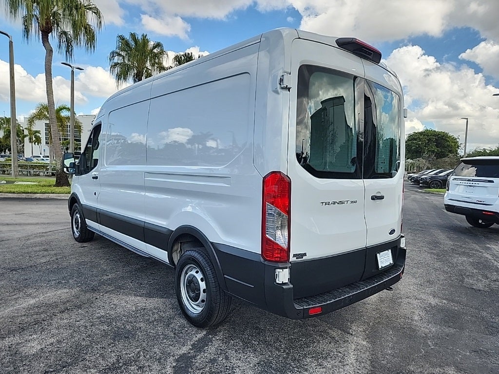2022 Ford Transit Cargo Van Base