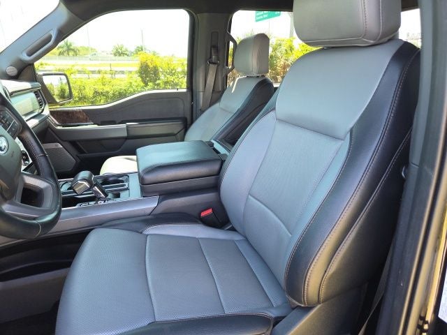 2022 Ford F-150 Lightning Lariat