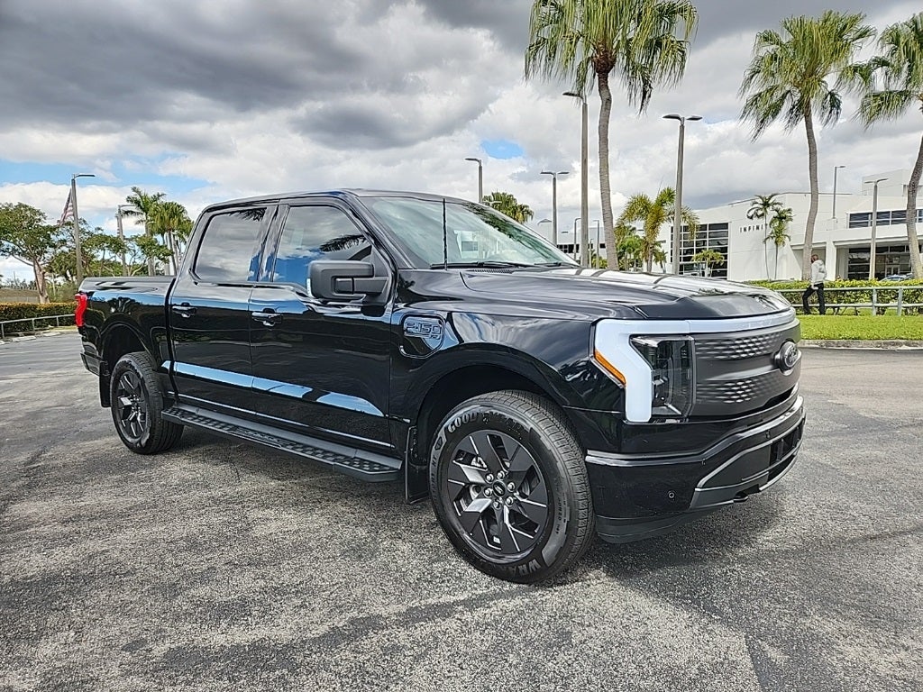 2023 Ford F-150 Lightning XLT