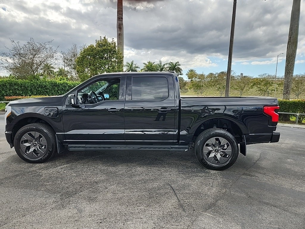 2023 Ford F-150 Lightning XLT