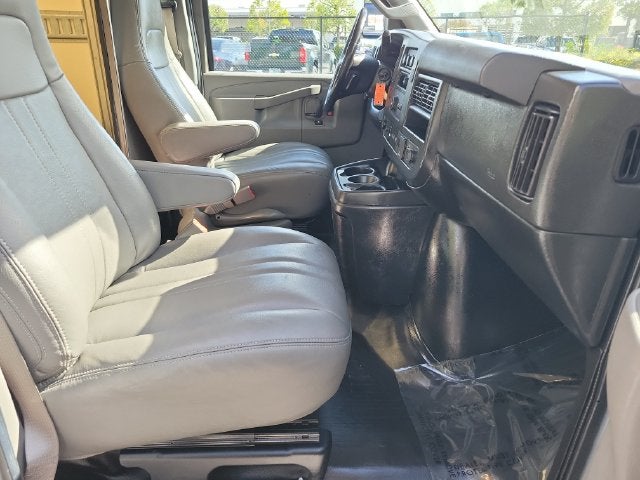 2021 Chevrolet Express 3500 Work Van Cutaway