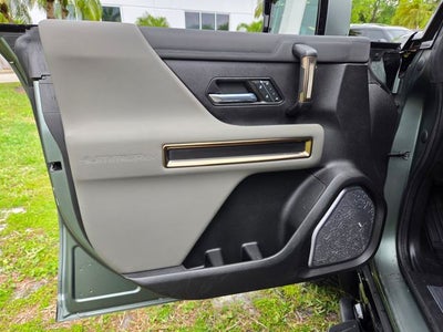 2024 GMC HUMMER EV SUV 3X