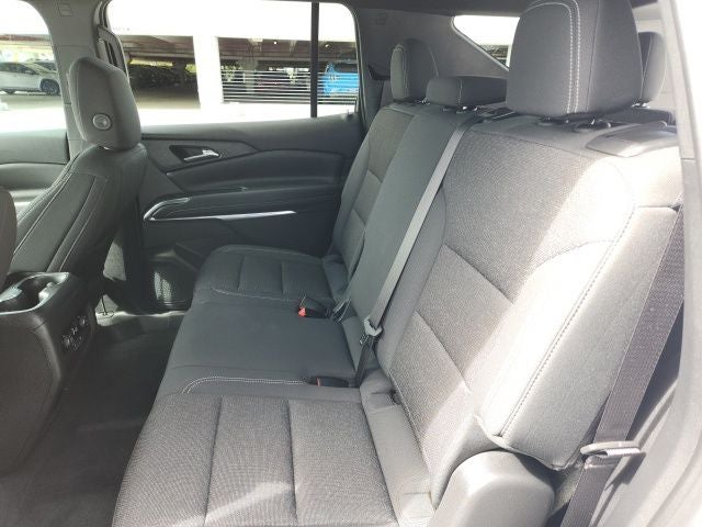 2024 Chevrolet Traverse LS