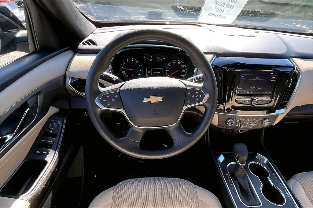2023 Chevrolet Traverse LS