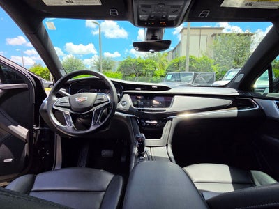 2022 Cadillac XT5 Premium Luxury