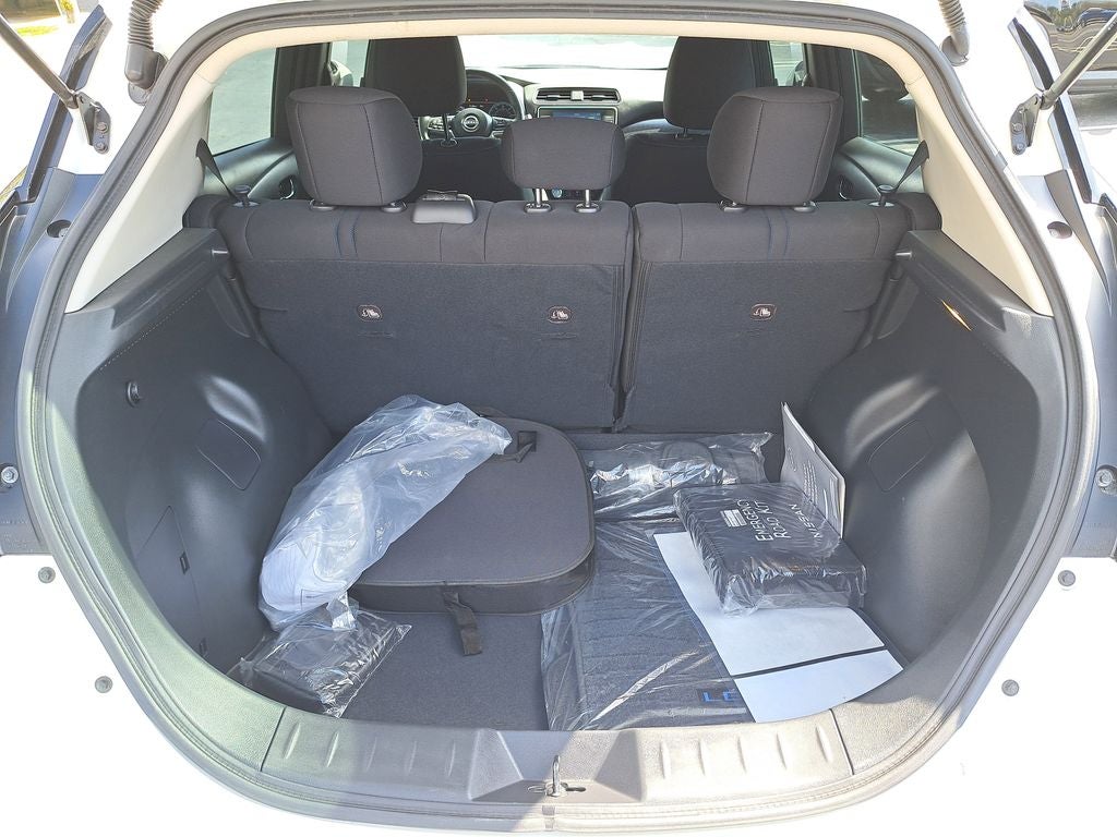 2024 Nissan LEAF SV Plus