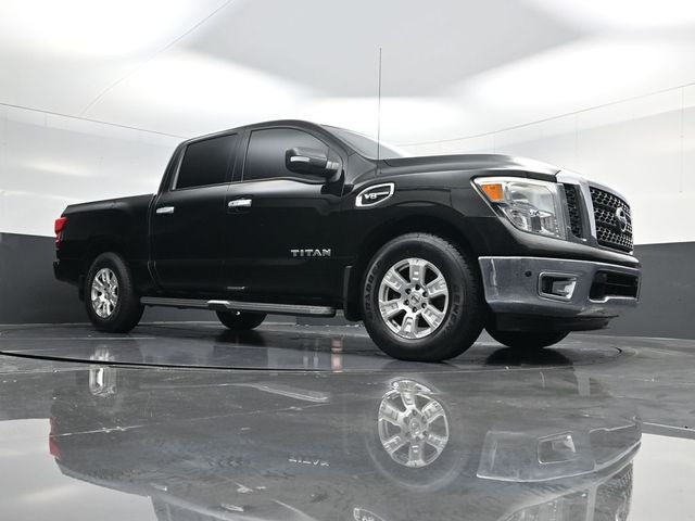 2017 Nissan Titan SV