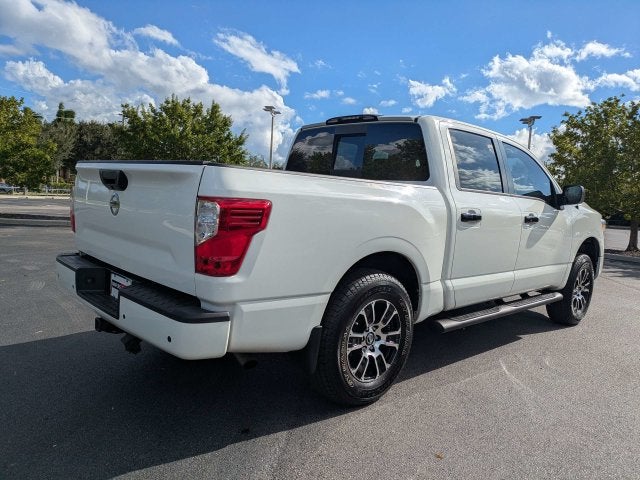 2021 Nissan Titan SV