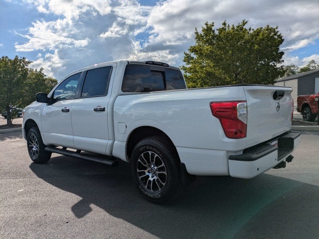2021 Nissan Titan SV