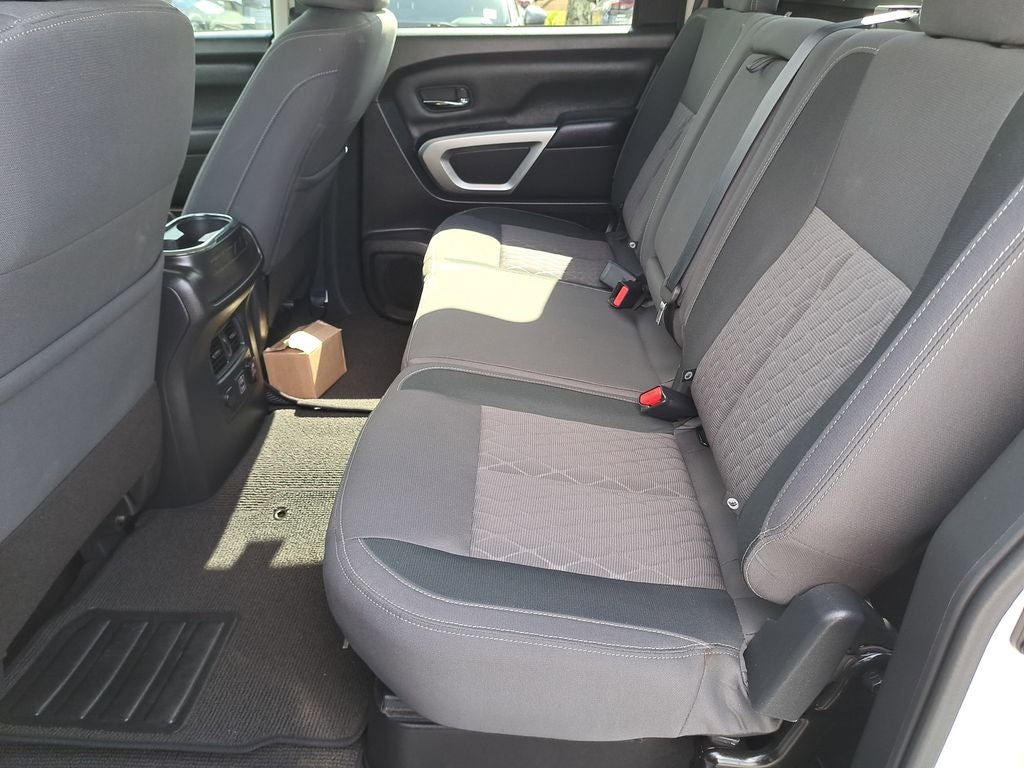 2024 Nissan Titan XD SV