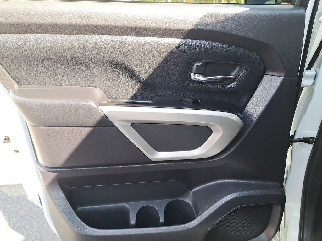 2024 Nissan Titan XD SV