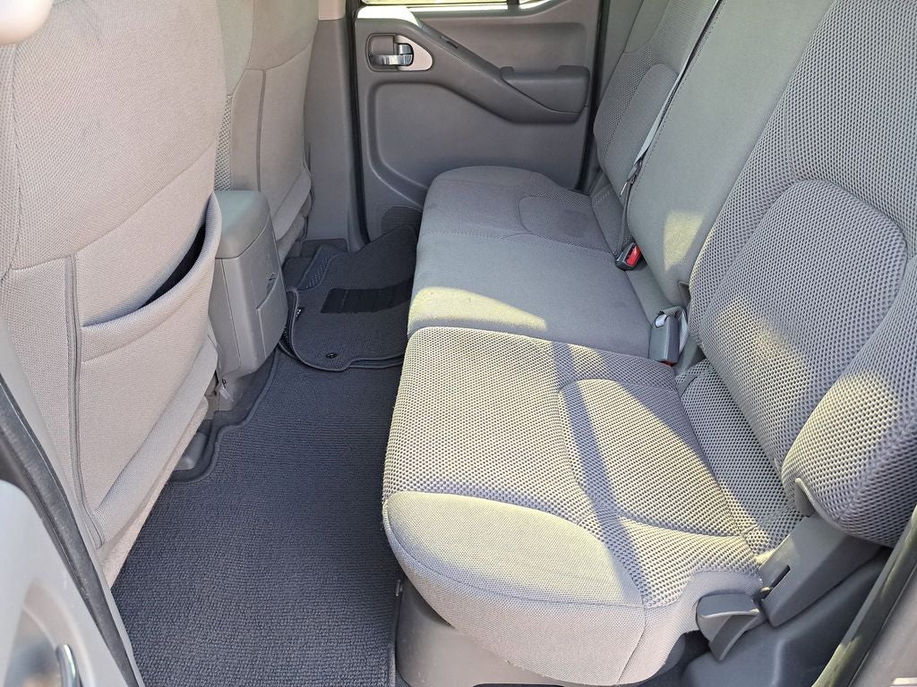 2021 Nissan Frontier SV